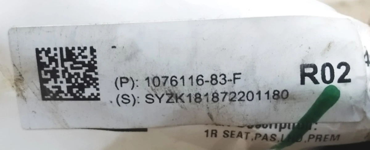 2 1ST ROW SEAT HARNESS ASSEMBLY - LEFT HAND - SEAT BELT REMINDER Tesla model 3 1489060-03-G