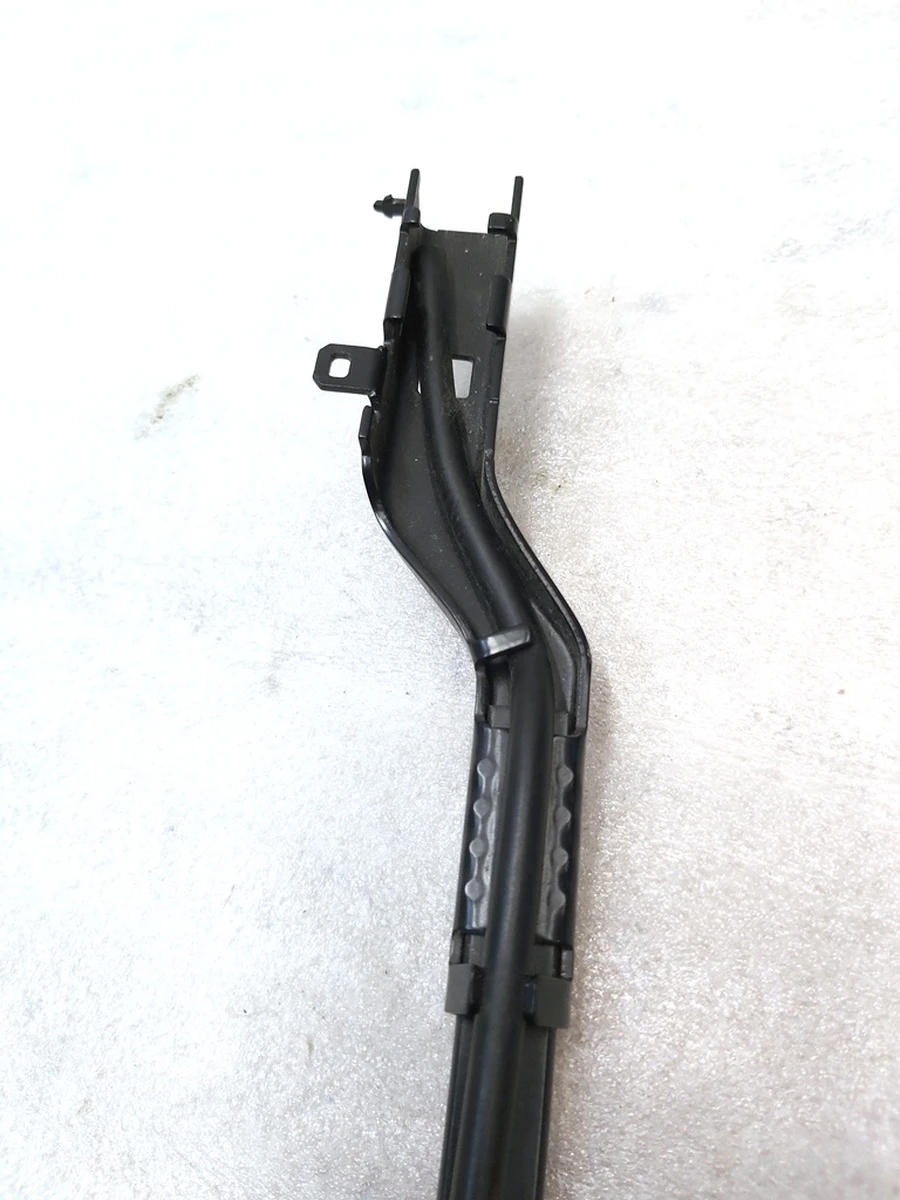2 Важіль склоочисника лівий з магістраллю з пошкодженням Tesla model 3 1076728-00-C