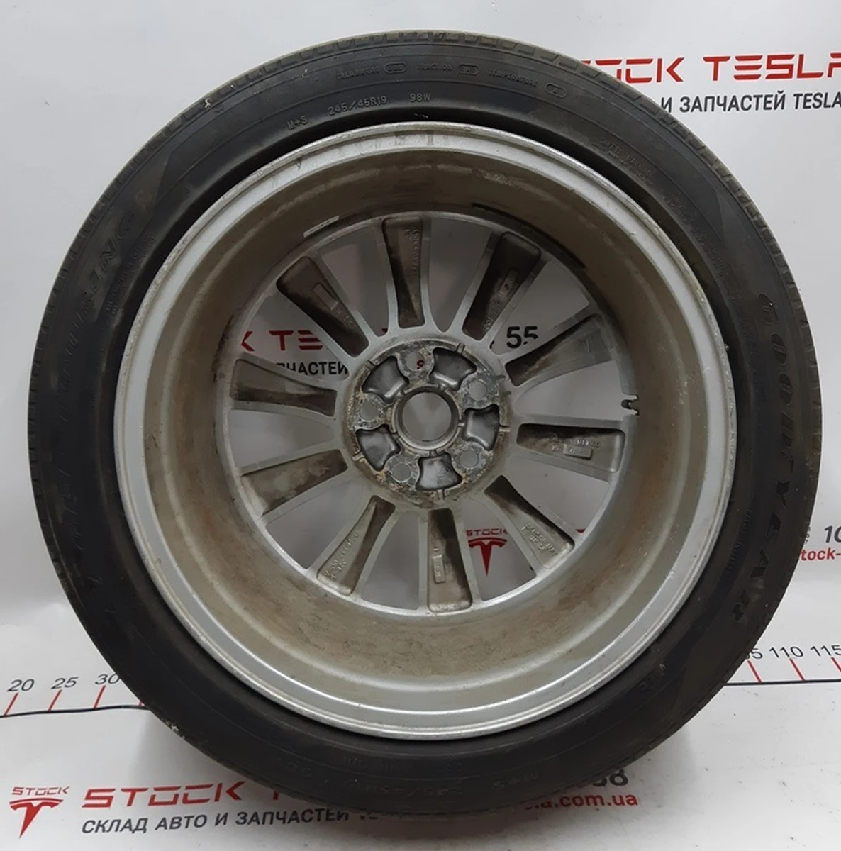 Колесо в сборе (диск19*8J шина GOODYEAR 245/45 R19 датчик TPMS протектор 2,3мм) Tesla model S 1076891-00-B