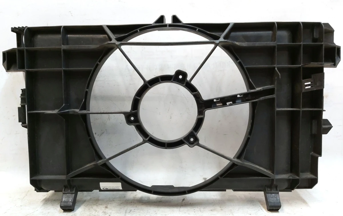 4 Дифузор вентилятора системи охолодження Tesla model 3 1077084-00-D