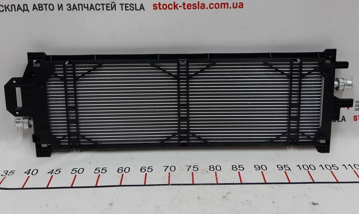 1 Радіатор охолодження основний NEW Tesla model 3 1077082-00-C