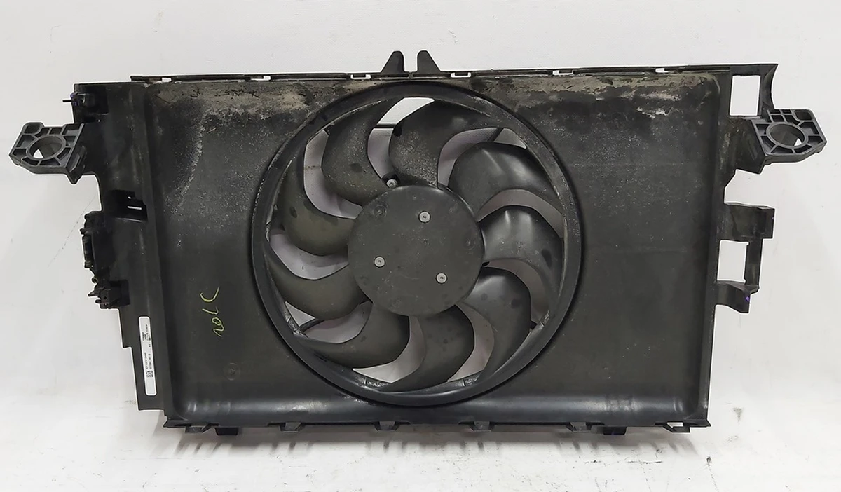 4 Вентилятор системи охолодження без втулок та подушок Tesla model 3 1077084-00-D