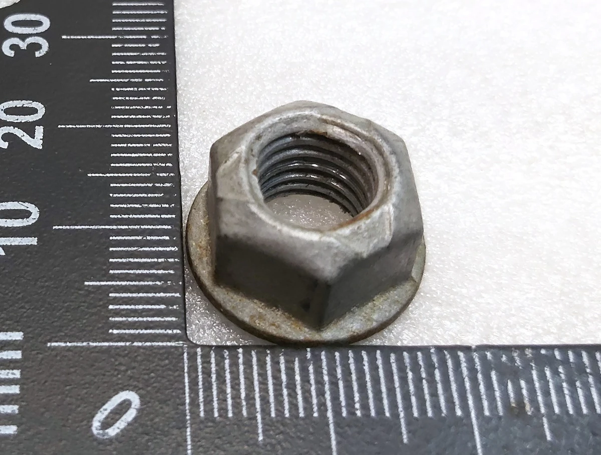 20 NUT FL LK M10A 1.5 PC10 SO Tesla model S Feb 2021, model X, model X Mar 2021 1077109-00-A