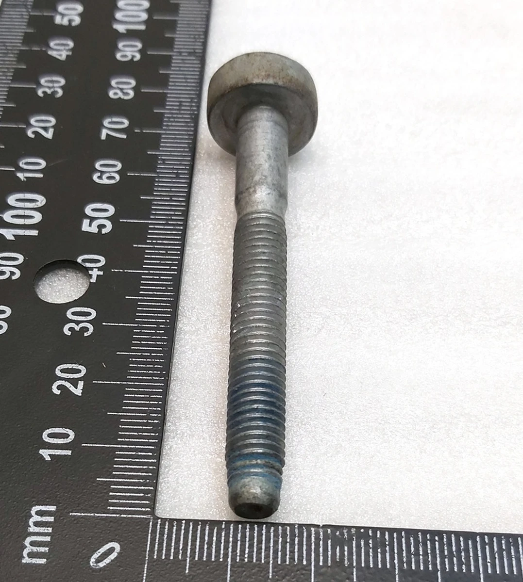 6 Болт кріплення приводу нахилу сидіння 2-го ряду лівого правого FLG LK M8XA 64 PC10.9 SO Tesla model X, model X Mar 2021 1077355-00-A