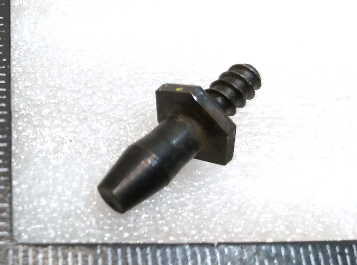 1 Винт упорный (направляющий) фары главной левой правой UP LEVEL (USA) Tesla model 3, model Y 1077371-1077372