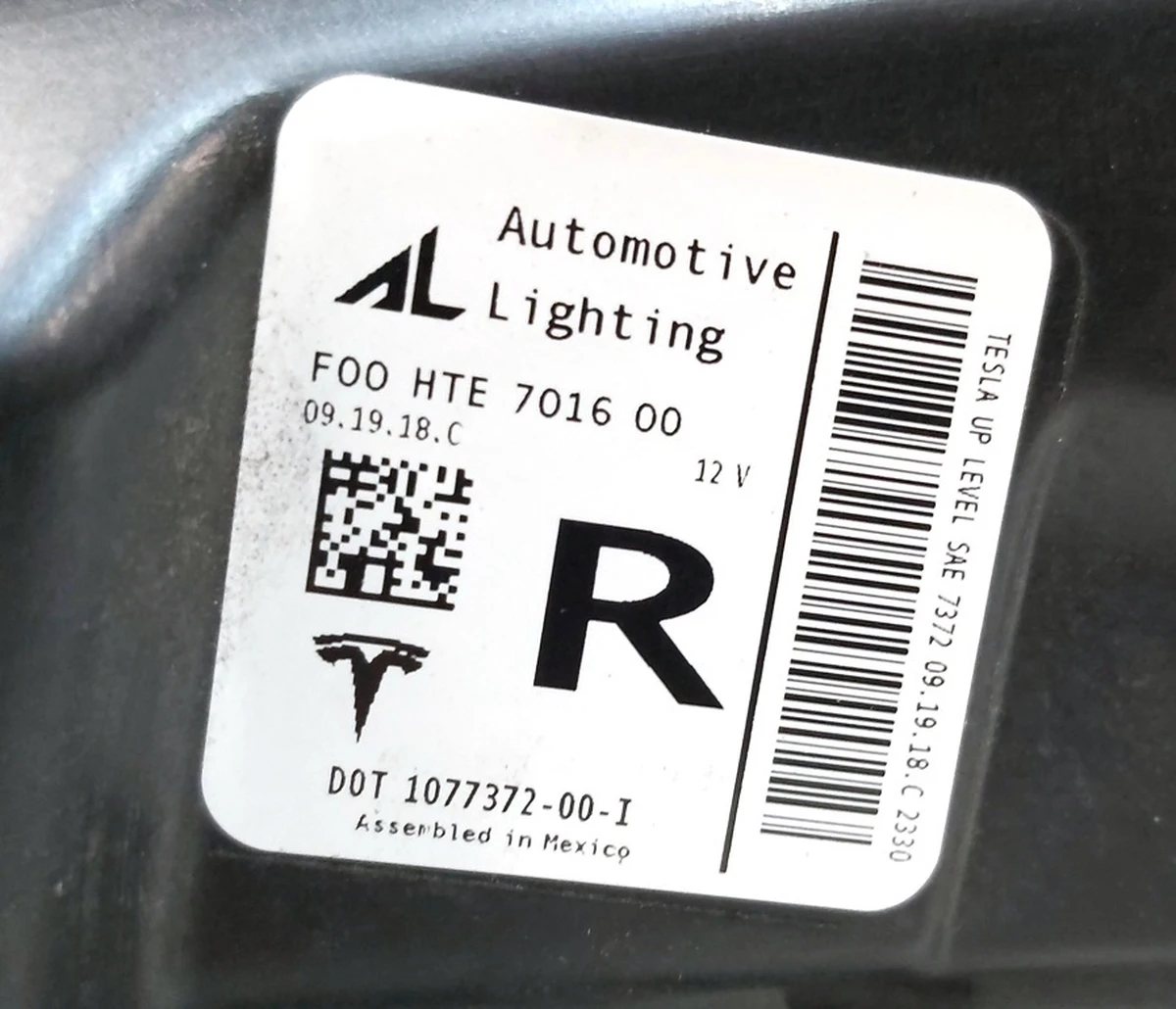 2 HD/LP ASY, SAE UP-LEVEL, RH with damage Tesla model 3, model Y 1077372-00-K