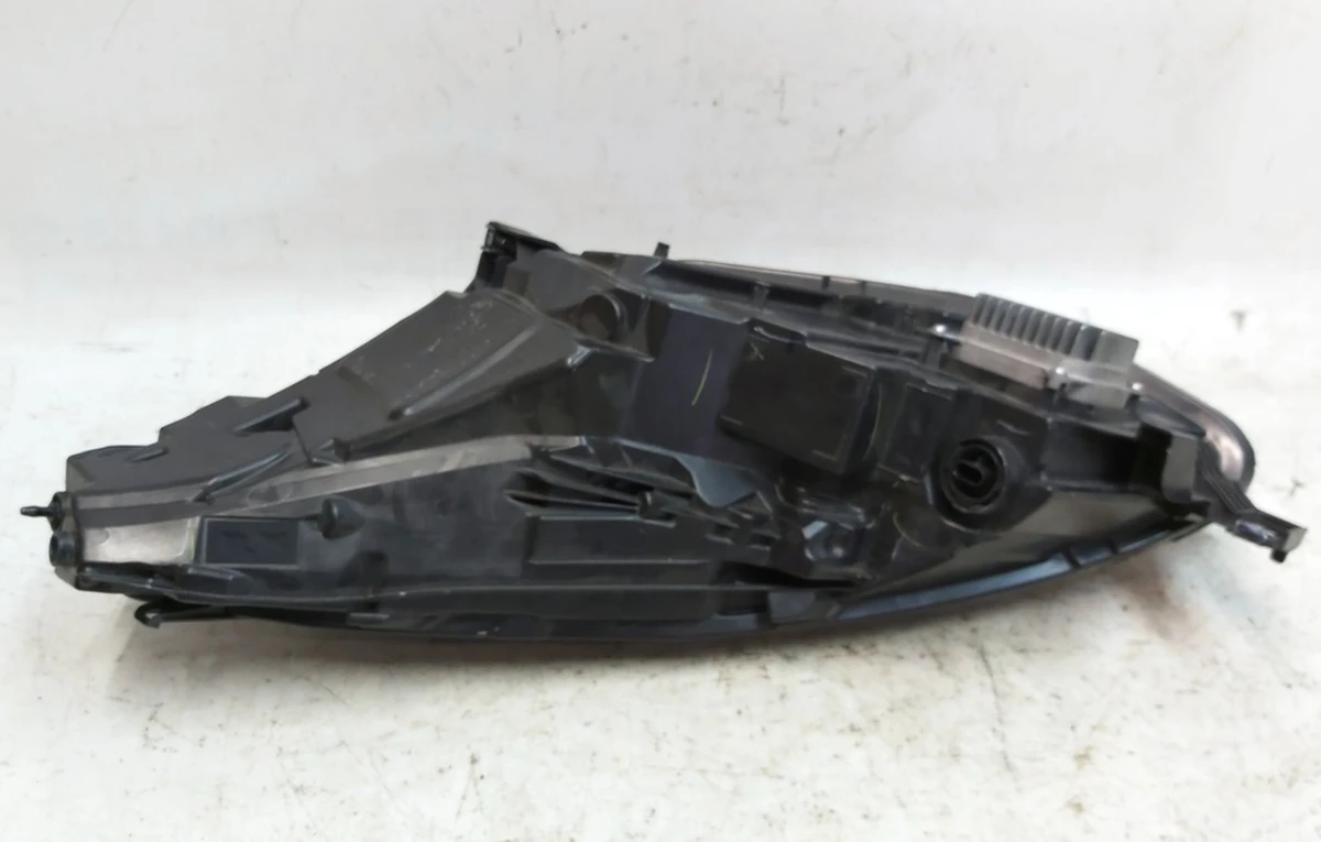 2 HD/LP ASY, SAE UP-LEVEL, RH glass scratches Tesla Model 3, Model Y 1514953-00-C