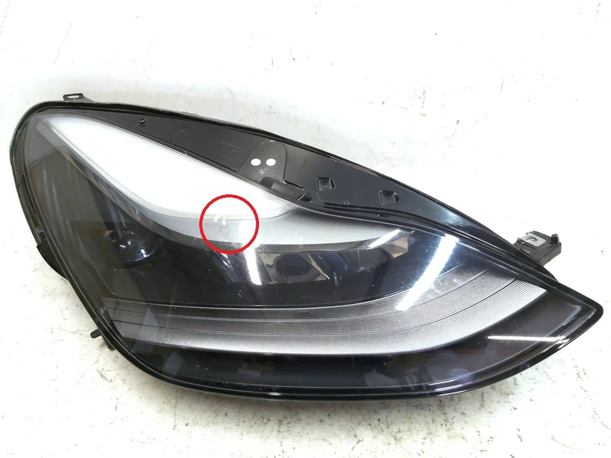 2 HD/LP ASY, SAE UP-LEVEL, RH glass scratches Tesla Model 3, Model Y 1514953-00-C