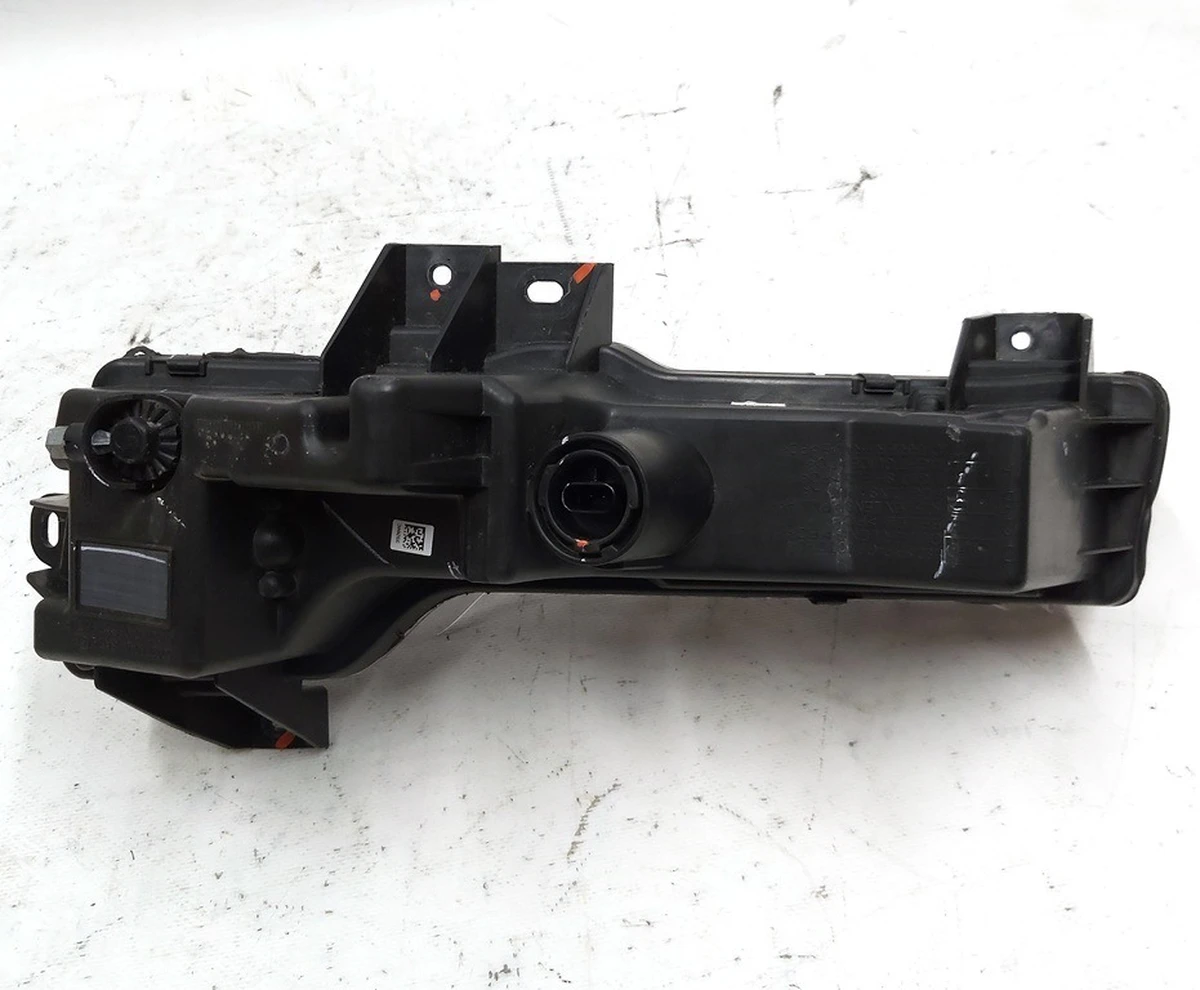 Фара противотуманная правая (полная) UP-LEVEL Tesla model 3, model Y 1077392-00-E