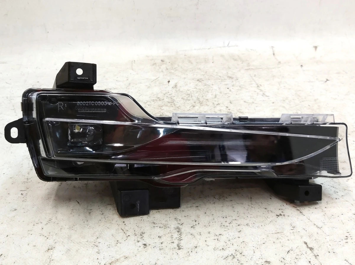 2 Фара протитуманна права (повна) ECE UP-LEVEL Tesla model 3 1077396-00-D