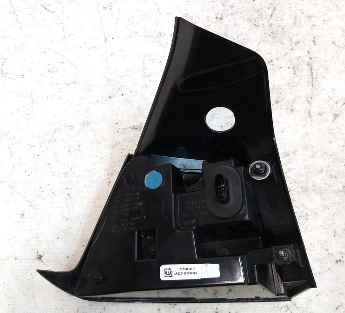 2 LAMP ASY, REAR BODYSIDE SAE, RH (USA) Tesla model 3, model Y 1077398-00-F