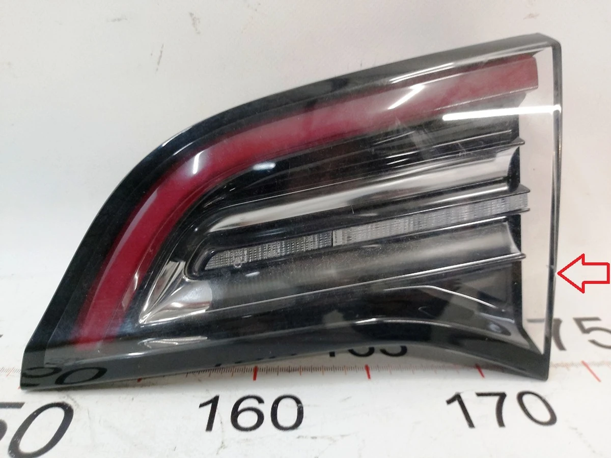 LAMP ASY, LIFTGATE SAE, RH 3 pin Tesla MODEL 3 (GLOBAL), MODEL Y (USA) 1077402-00-G