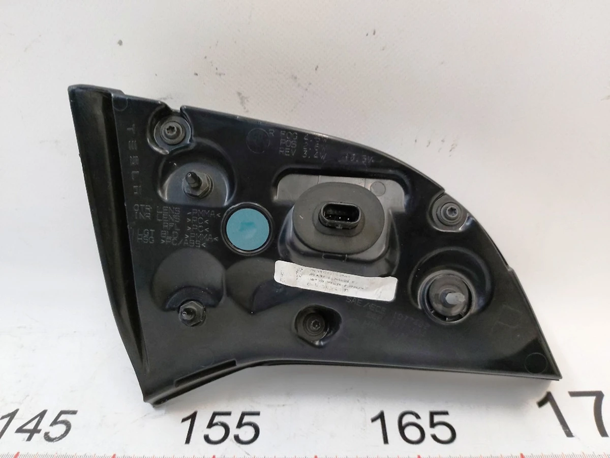 LAMP ASY, LIFTGATE SAE, RH 3 pin Tesla MODEL 3 (GLOBAL), MODEL Y (USA) 1077402-00-G