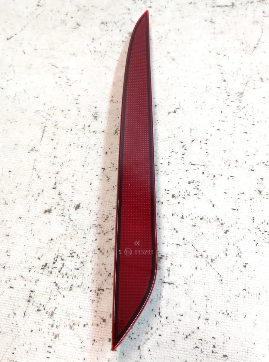 7 REAR REFLEX, RH for backlight Tesla model 3 1077407-00-F