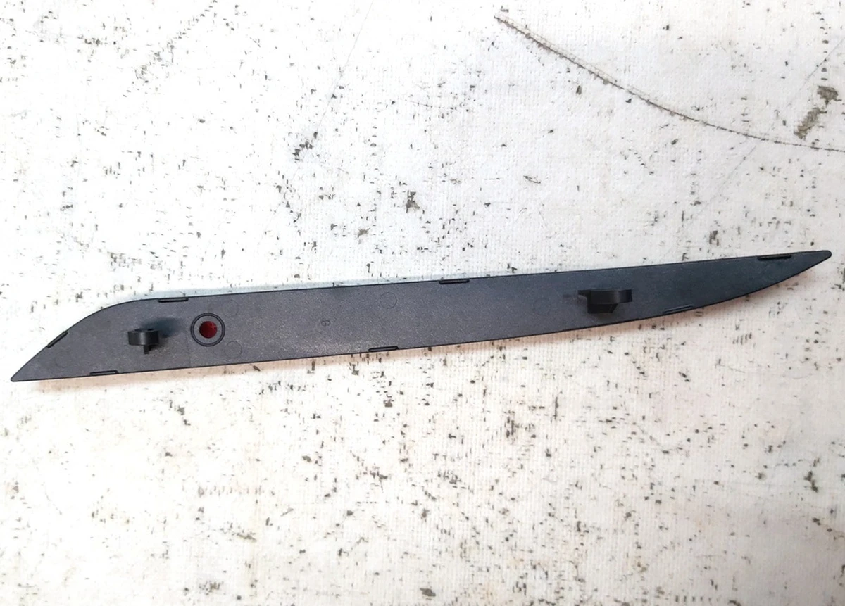 7 REAR REFLEX, RH for backlight Tesla model 3 1077407-00-F