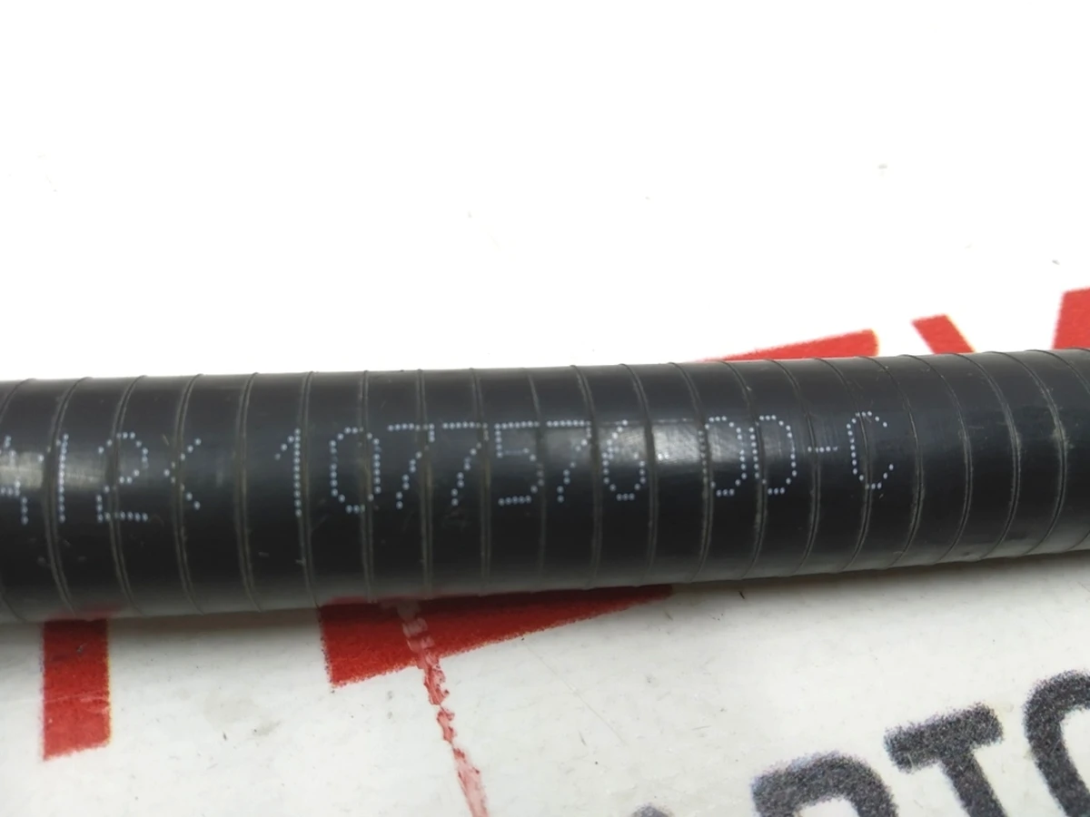 1 Патрубок системы охлаждения основной батареи правый AWD RWD Tesla model 3 1077576-00-E