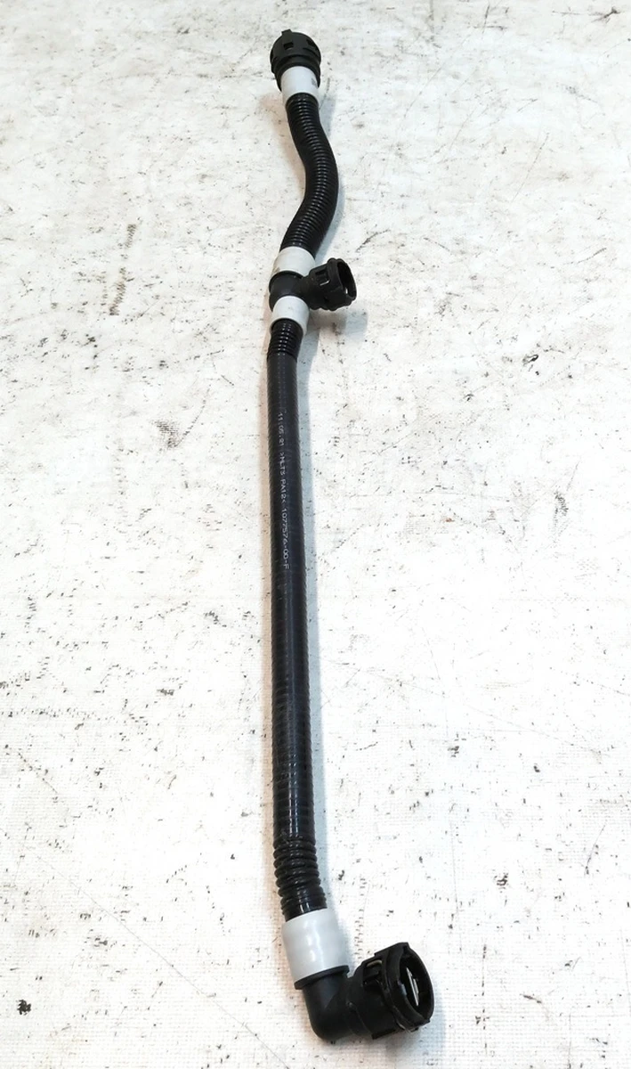 Патрубок системы охлаждения основной батареи правый AWD RWD Tesla model 3 model Y 1077576-00-E