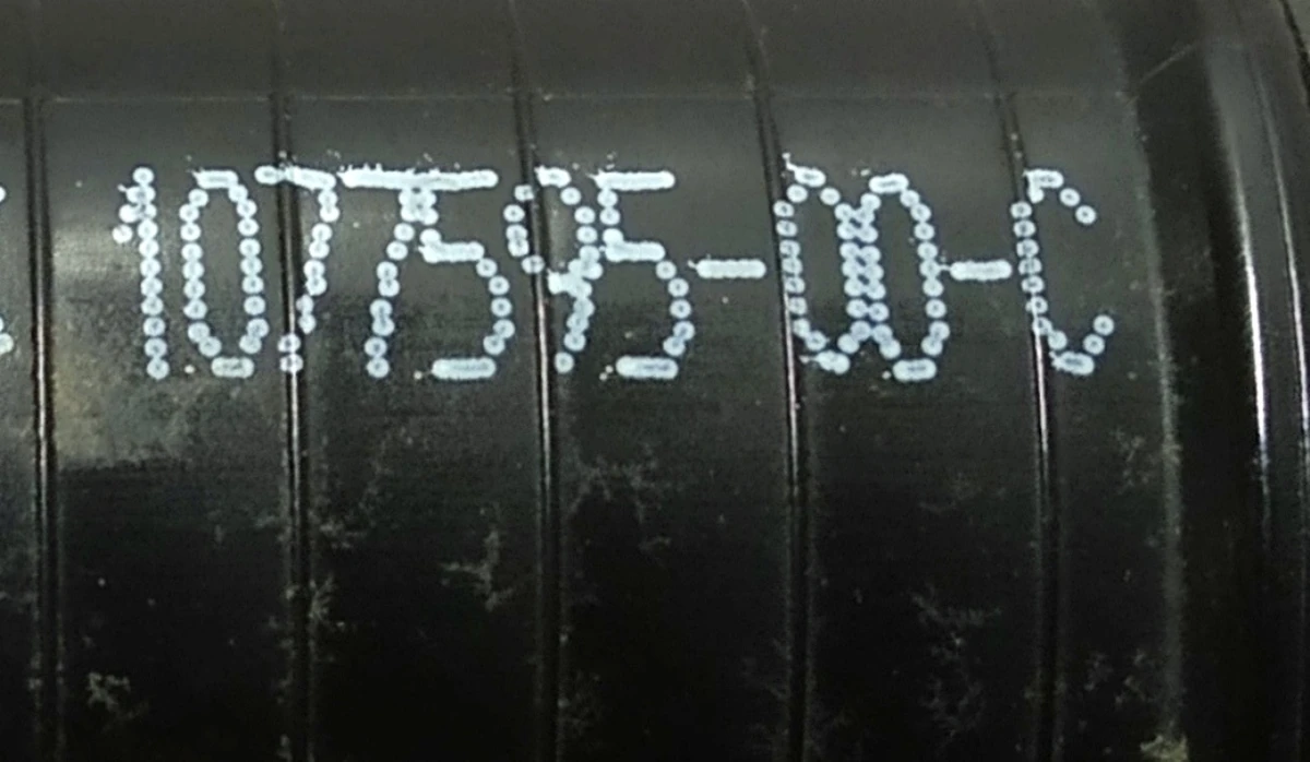 3 Патрубок системы охлаждения заднего мотора Tesla Model 3, Model Y 1077595-00-E