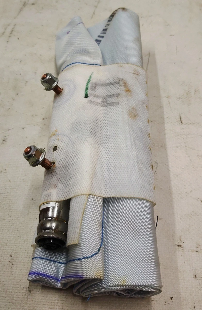 Подушка безпеки сидіння водія Tesla model 3 1077829-00-C