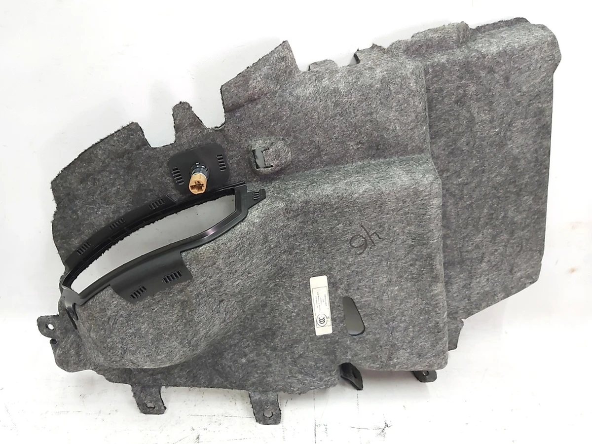 2 Обшивка бокової частини багажника ліва Tesla Model X 1078359-00-C