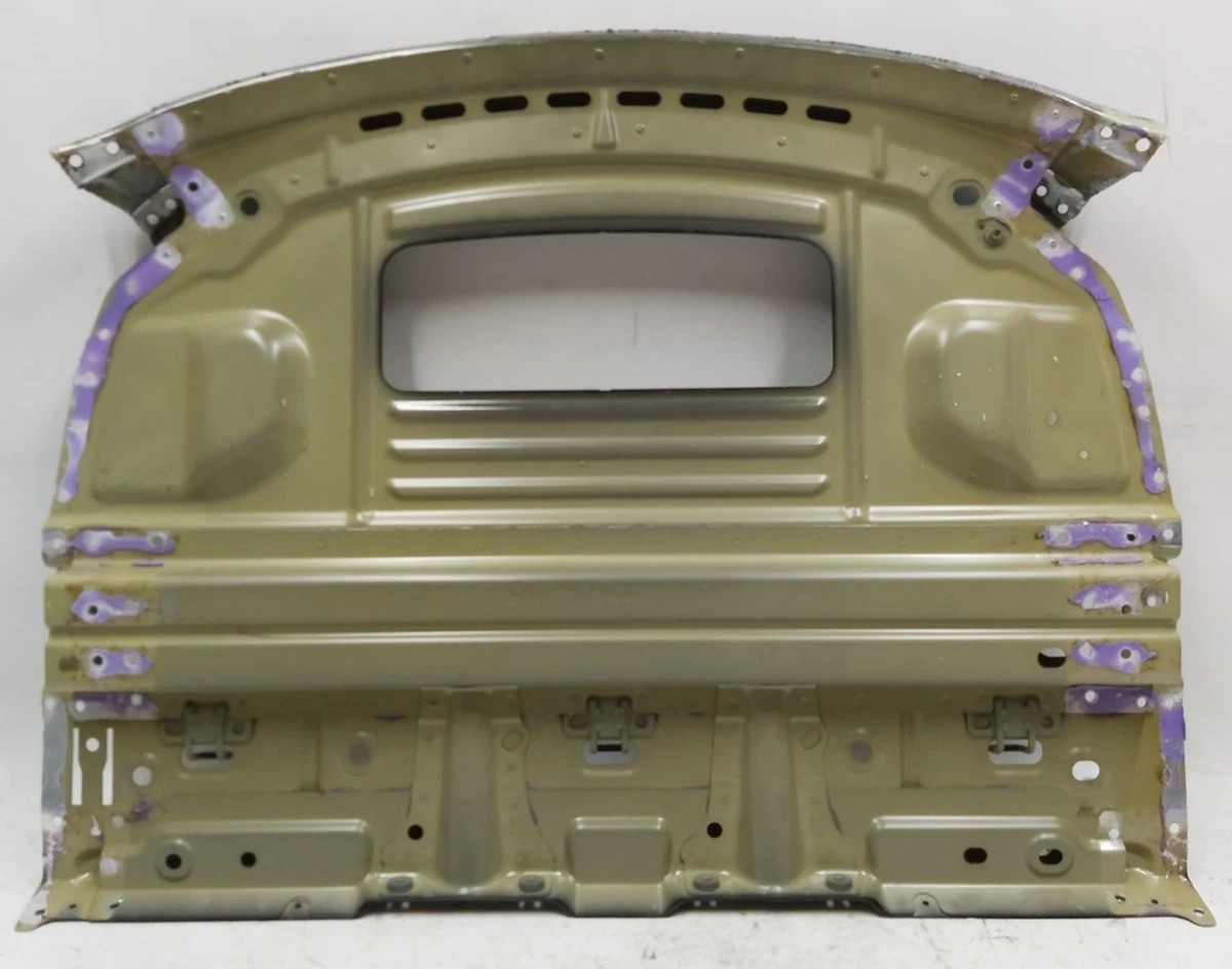 2 Задняя полка в сборе с усилителем-распоркой Tesla model 3 1078439-S0-A