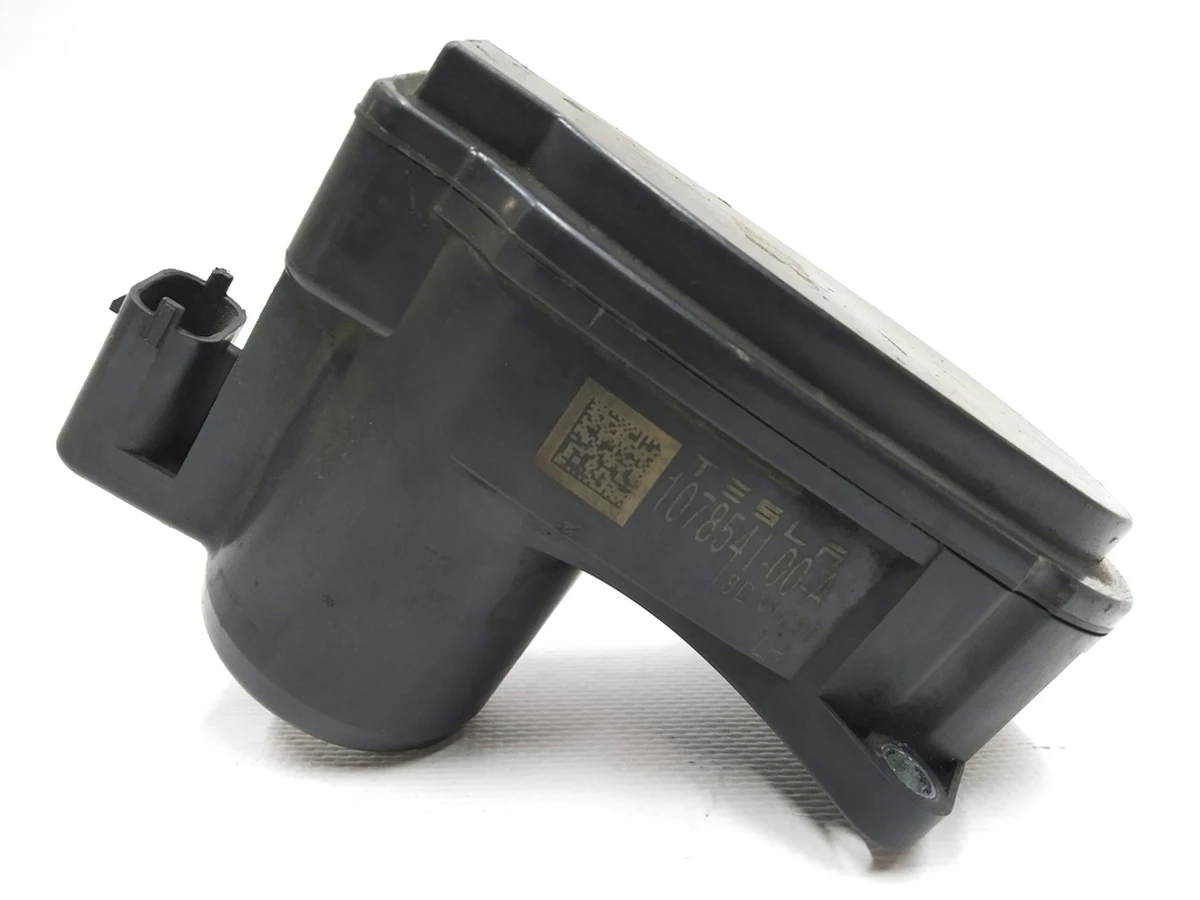 1 Моторчик суппорта стояночного тормоза MANDO Tesla Model S, Model S REST, Model X 1021250, 1021252