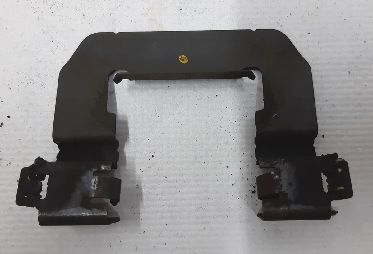 1 Пружина гальмівних колодок тормозного супорта заднього MANDO Tesla model S REST, Tesla model X 1078542-00-B