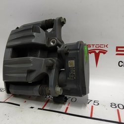 1 Супорт гальмівний задній правий MANDO (з гальмівними колодками)