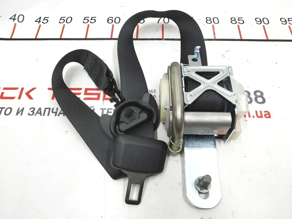 2 Ремінь безпеки передній пасажирський Tesla model S REST 1079278-01-C