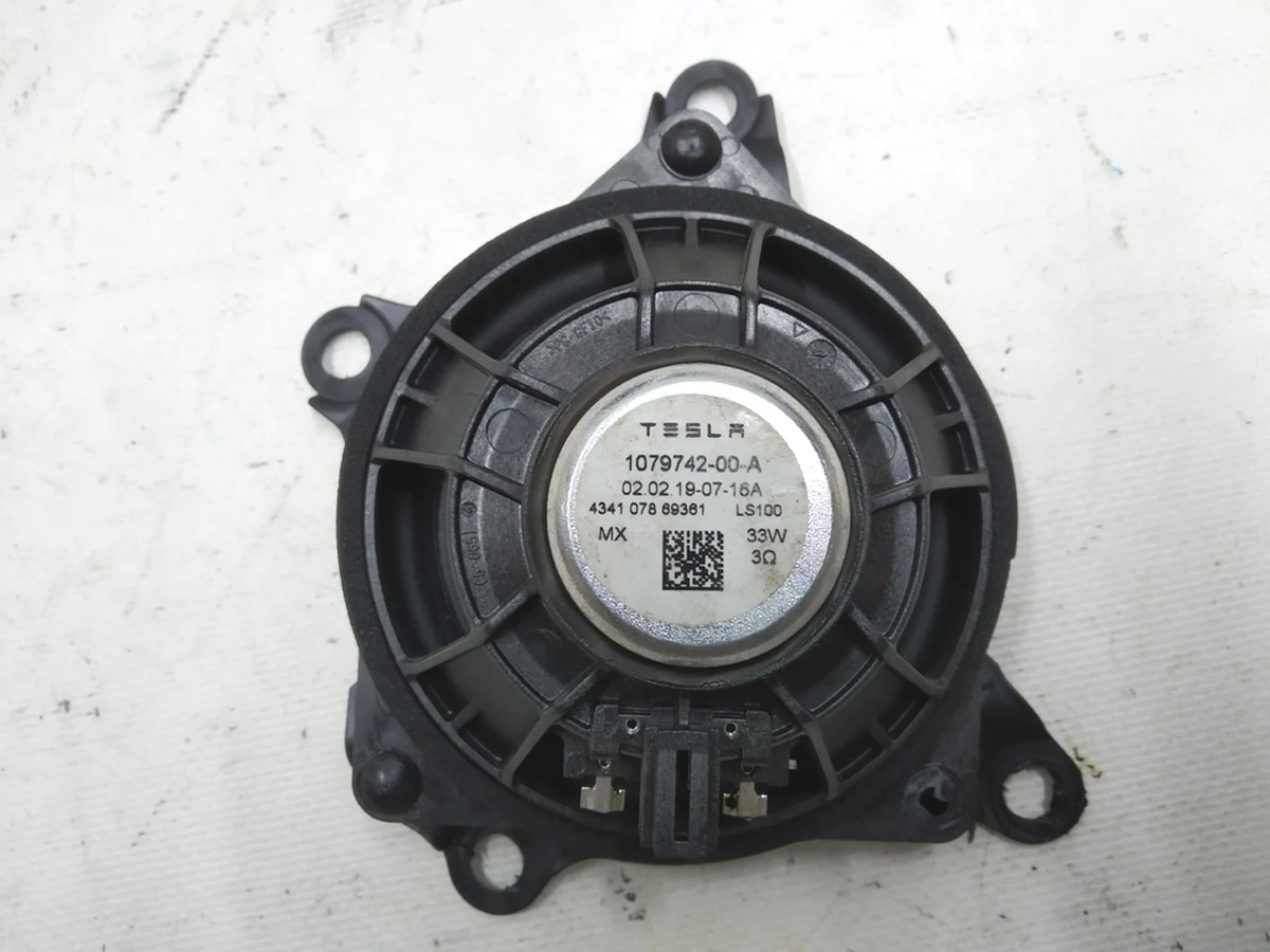 7 Динамик аудиосистемы 100mm карты двери задней левой правой с кронштейном Tesla Model 3 1079742-00-A