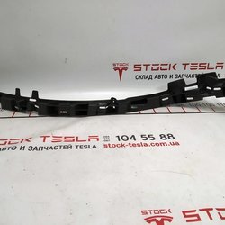 15 Кронштейн облицювання стійки C лівий нижній Tesla Model X 1079764-00-C