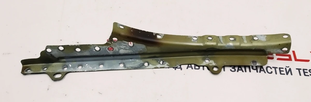 27 Quarter front right internal reinforcement of the wing shelf (pistol) rear Tesla model 3 1080026-S0-C