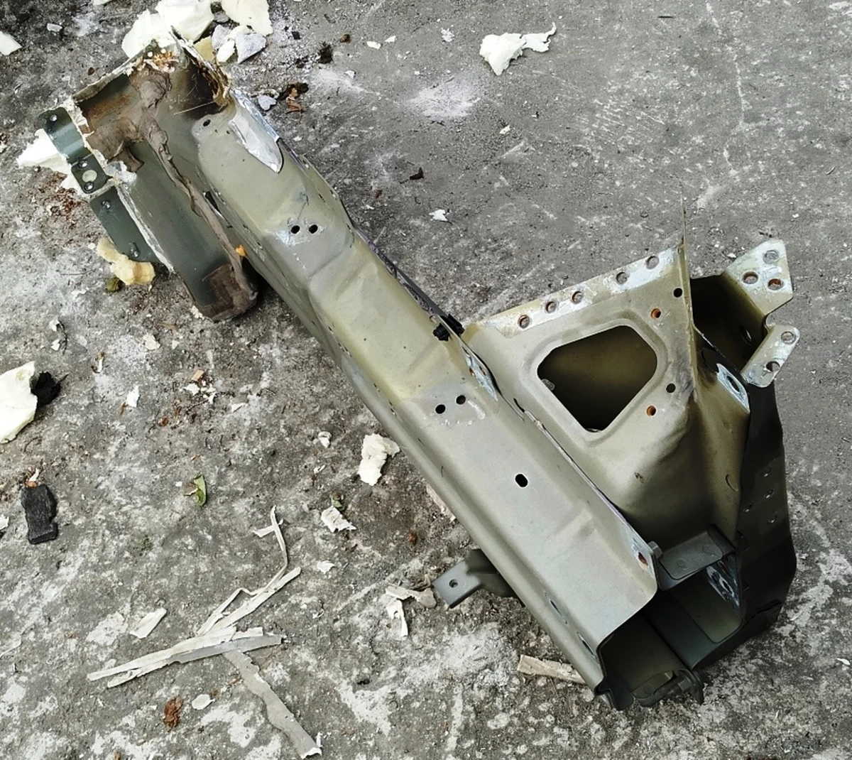 8 Quarter front left side member assembly Tesla model 3 1080463-S0-B
