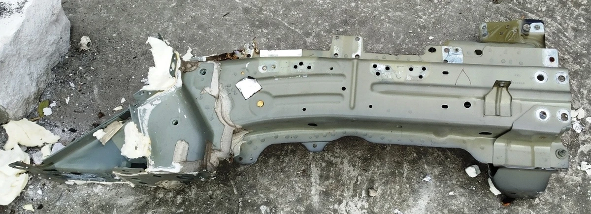8 Quarter front left side member assembly Tesla model 3 1080463-S0-B