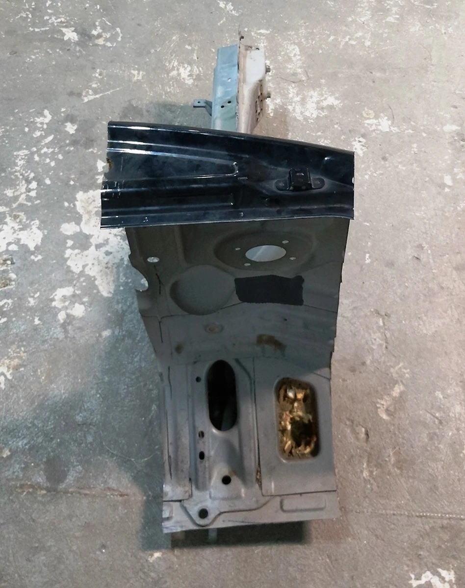 9 Quarter front right side member Tesla Model 3 1080464-S0-B