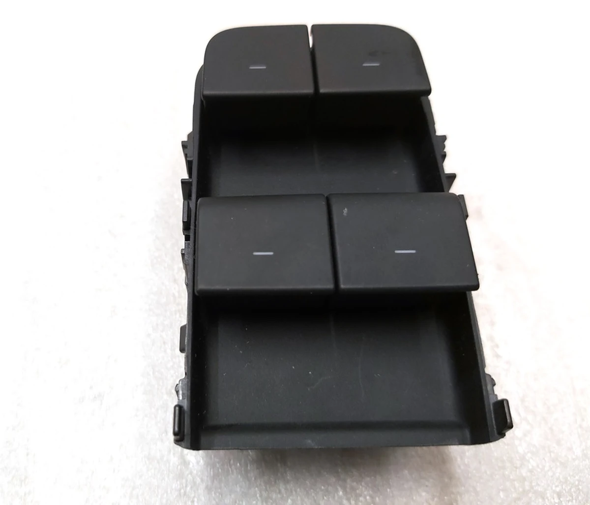 10 Блок управління склопідйомниками на дверях водія (матовий) без проводки Tesla model S Feb 2021, model 3, model 3 Jan 2024 , model Y 1081037-02-G