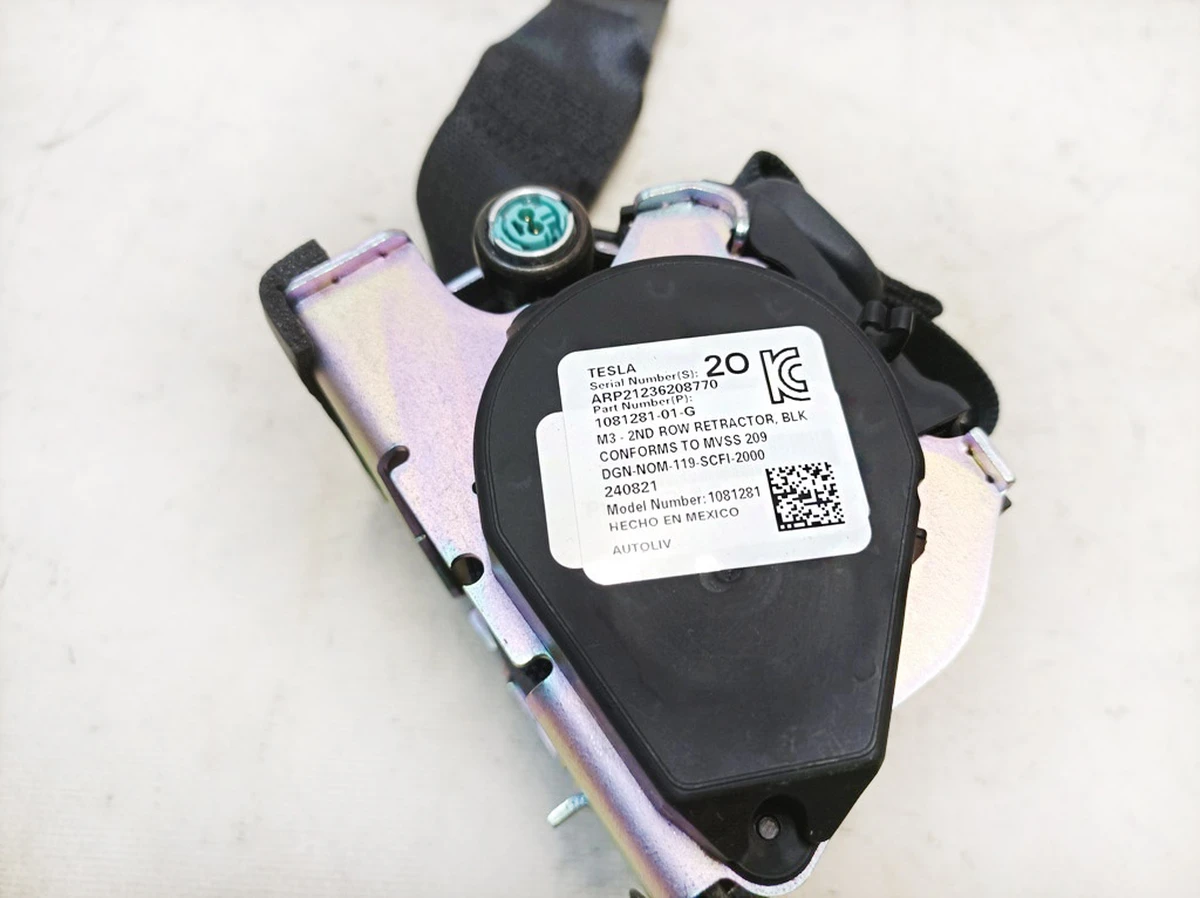 1 Ремень безопасности 2-го ряда сидений левый правый (BLK) Tesla model 3 1081281-01-G