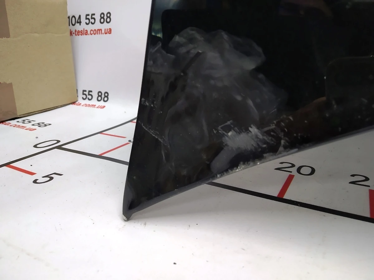 1 Капот SOLID BLACK-PBSB (с повреждениями) Tesla model 3 1081390-01-C