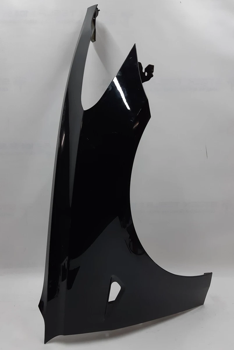 Крило переднє праве (з пошкодженням) Tesla model 3 1081400-01-D
