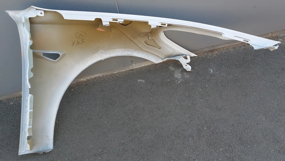 1 FENDER ASSY, LH,PPSW with damage Tesla model 3 1081401-11-D