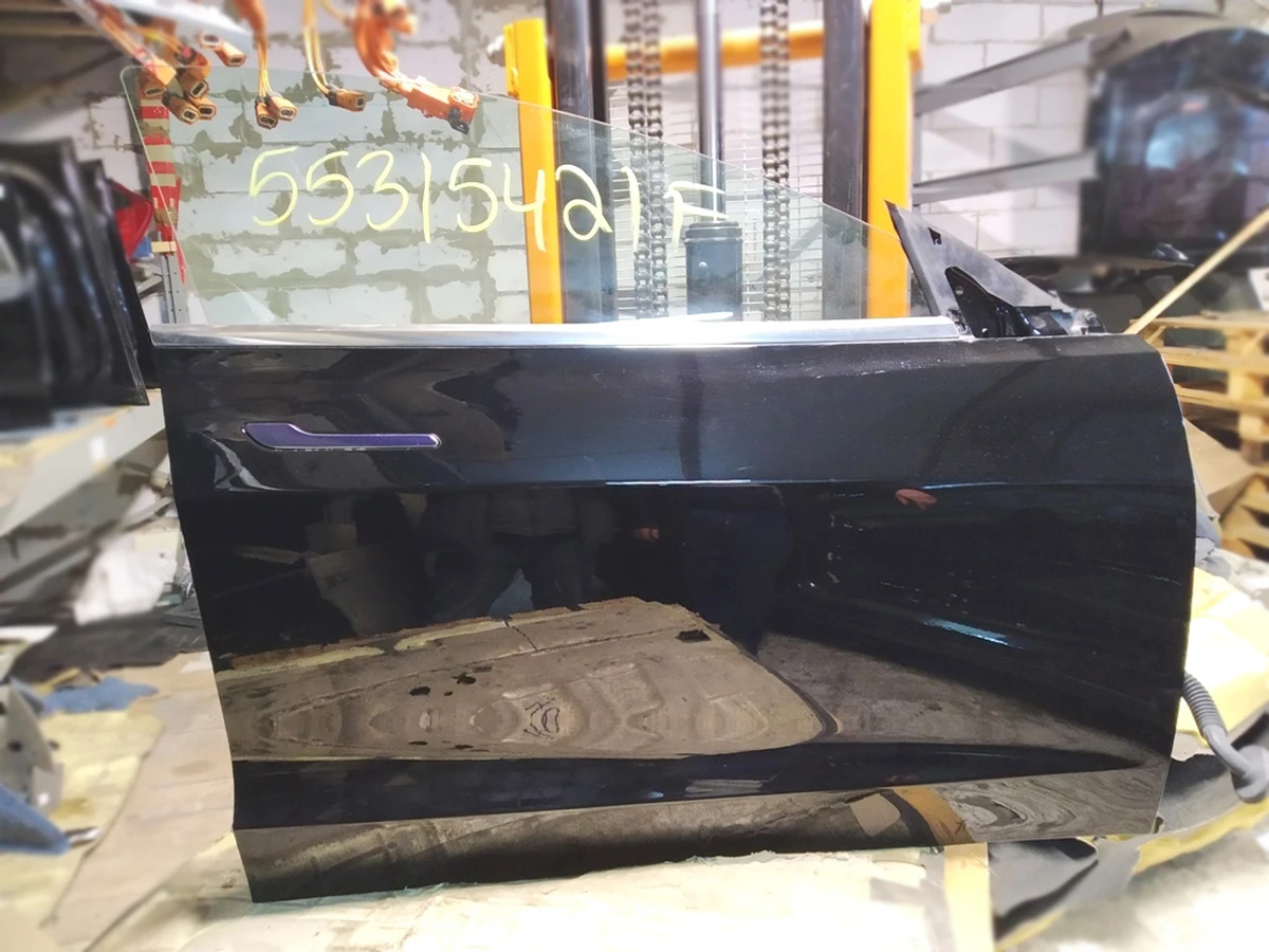 5 Дверь передняя правая в сборе PBSB Tesla model 3 1081420-E0-C