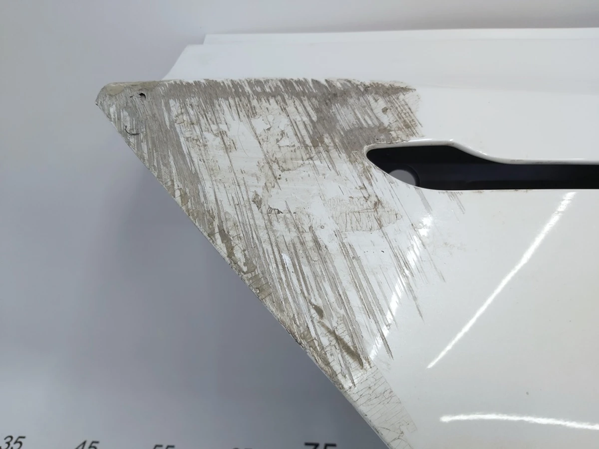 9 Двері задні права (метал) PPSW у зборі з ущільнювачем (з пошкодженням) Tesla model 3 1081440-E0-C