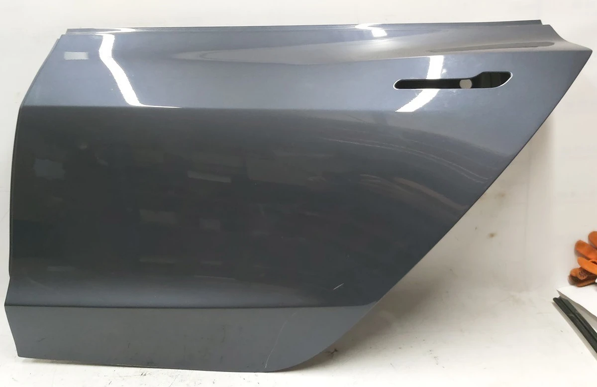 9 Двері задні ліві (метал) MIDNIGHT SILVER METALLIC-PMNG Tesla model 3 1081441-12-C