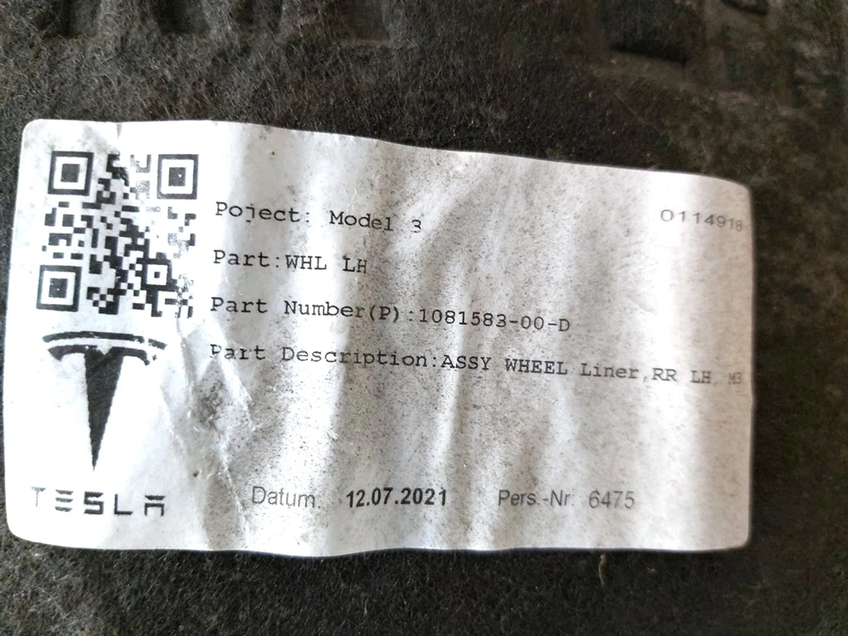 3 Підкрилок задній лівий з пошкодженням Tesla model 3 1081583-00-D