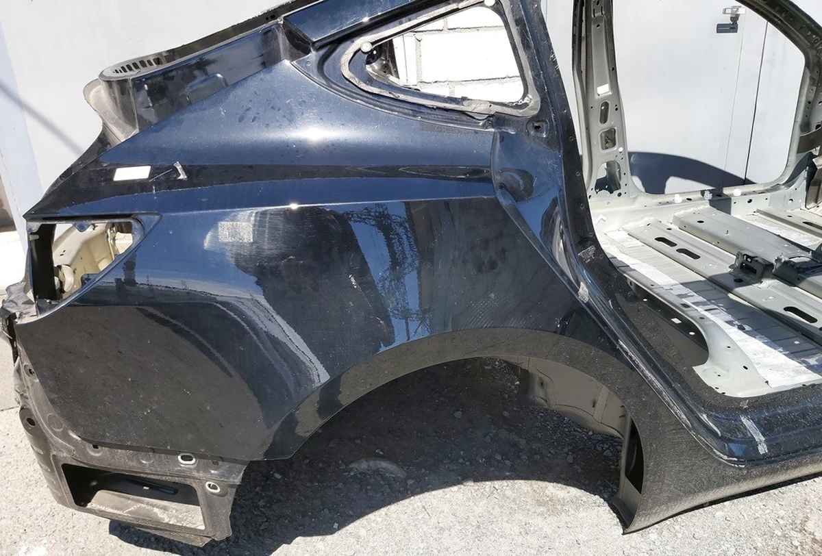 26 Чверть задня права частина кузова Tesla model 3 1082599-S0-A