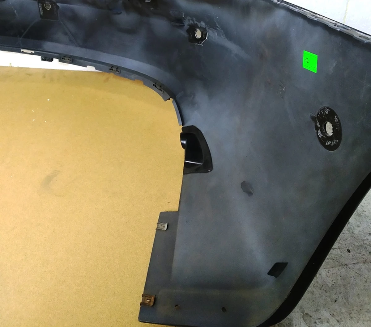 19 Кронштейн кріплення дифузора заднього бампера лівий Tesla model S REST 1082915-00-A