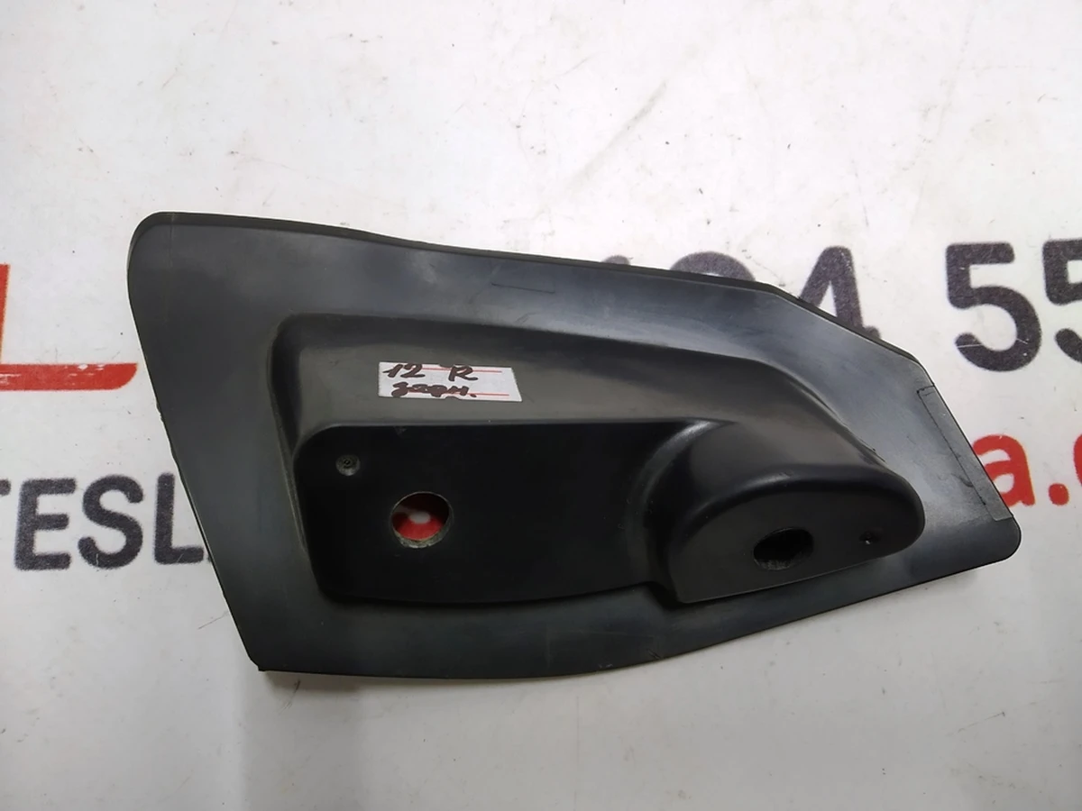 20 Кронштейн кріплення дифузора заднього бампера правий Tesla model S REST 1082916-00-A