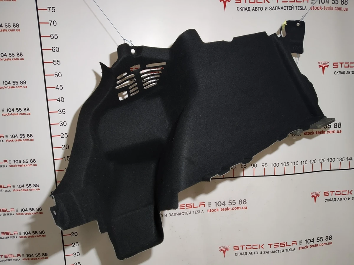 6 M3, TRUNK SIDE TRIM LH, ASY Tesla model 3 1082932-00-K