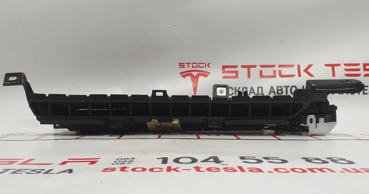 2 M3, IP, AIR VENT, ASY, PASSENGER Tesla model 3, model Y 1083325-00-F