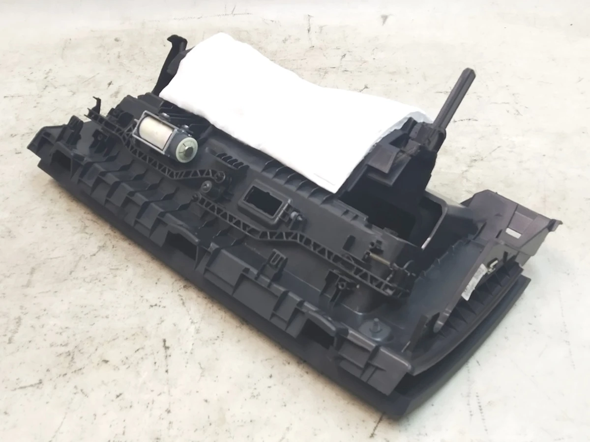 4 Бардачок (перчаточный ящик) BLK BASE без боковых фиксаторов Tesla Model 3, Model Y 1083340-00-H